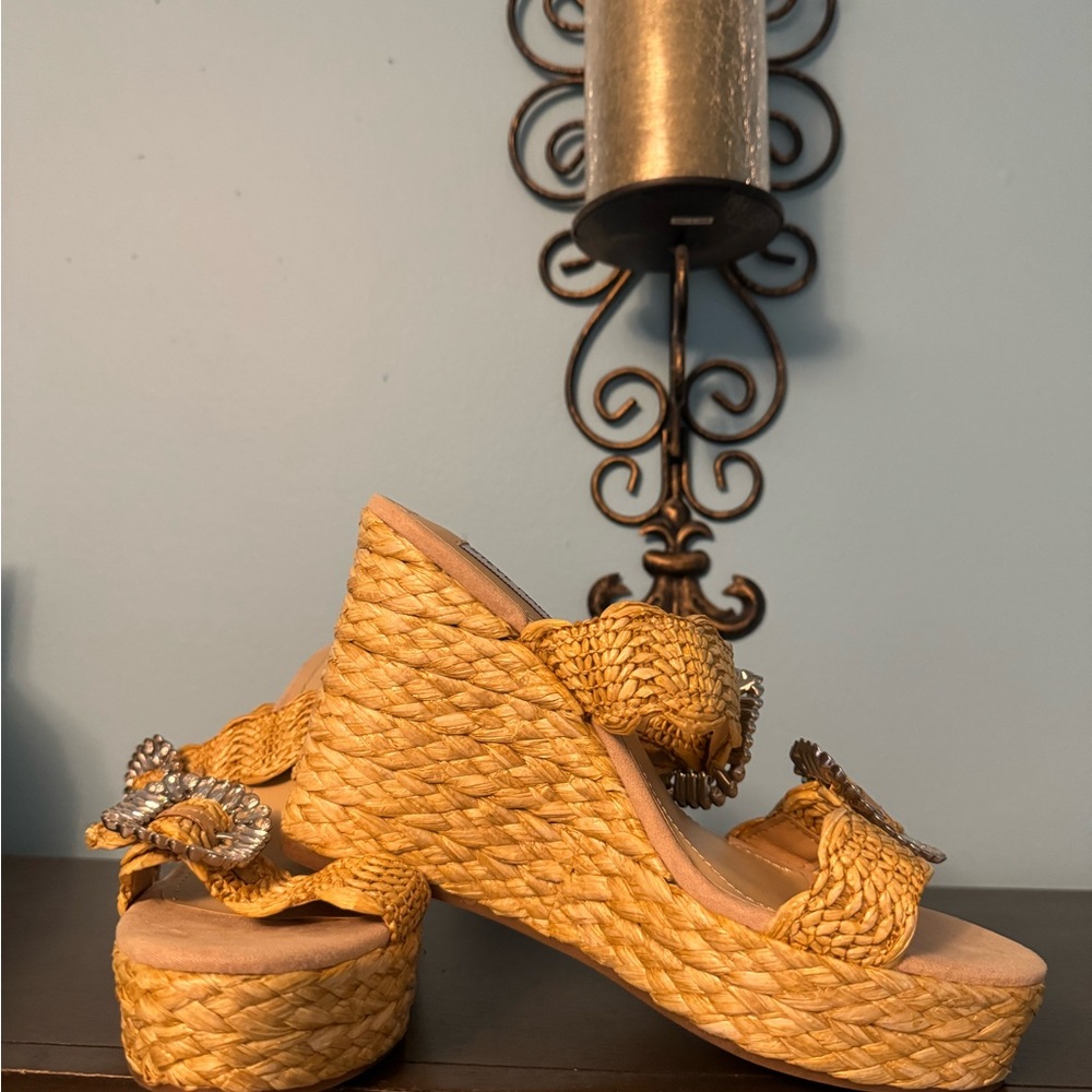 NWOT Steve Madden Wedge Sandals - Size 8 Summer Bling